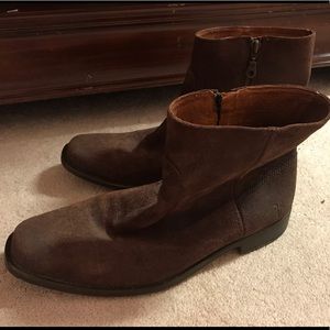 Men’s Frye boots